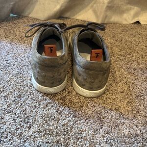 Like-New Tod's Mens Grey low-top Suede Lace-Up Sneakers: US Size 12 (UK Size 11)